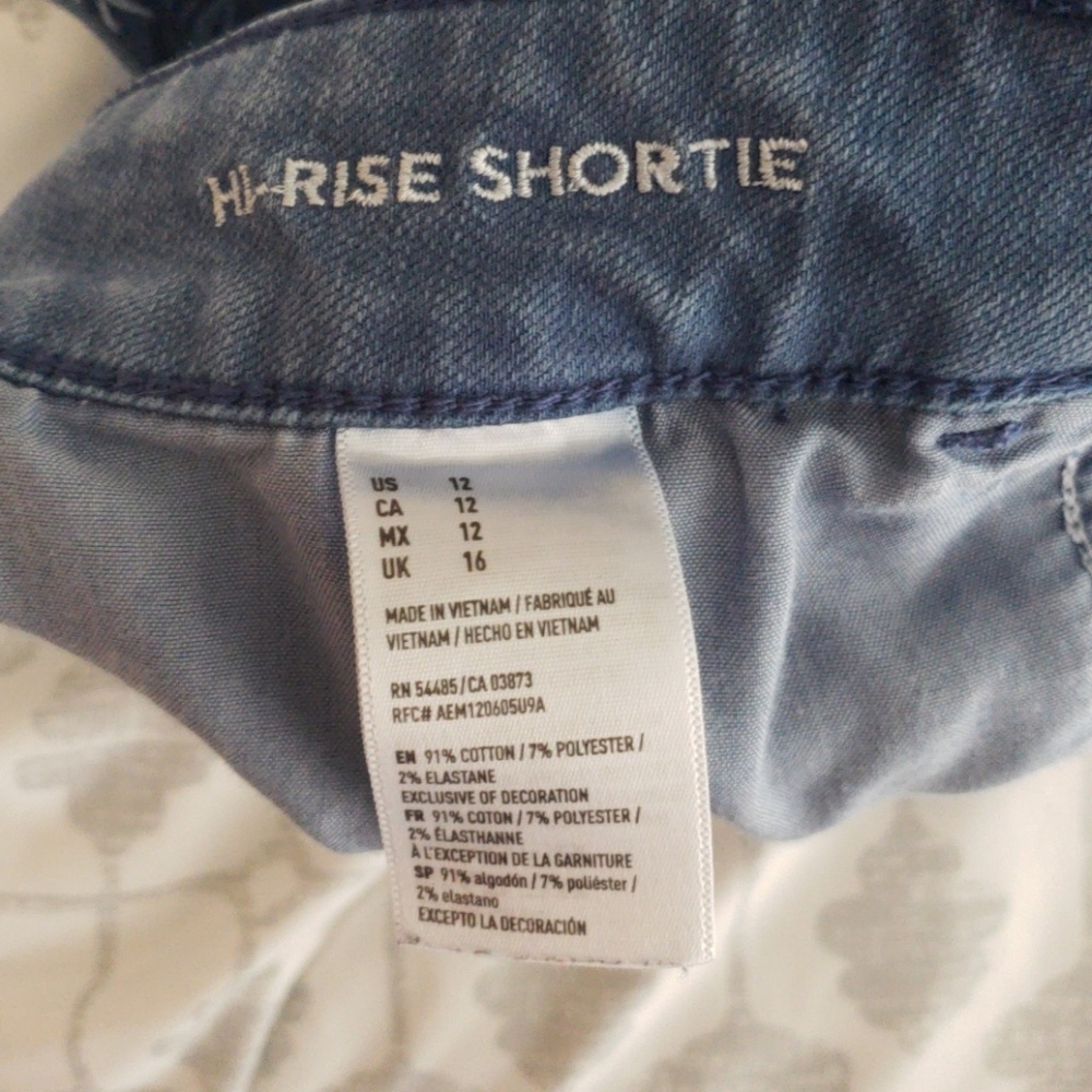 Shorts - Picture 2 of 2